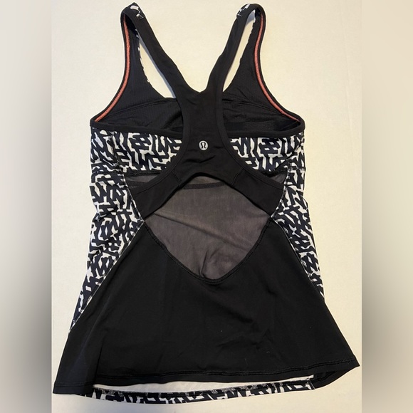 Lululemon Workout Tank Top - Picture 2 of 3